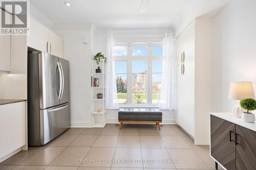 1864 Burnhamthorpe Road E, Mississauga, ON - Indoor Photo Showing Kitchen