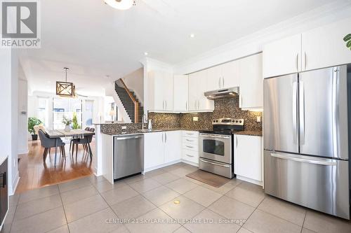 1864 Burnhamthorpe Road E, Mississauga, ON - Indoor Photo Showing Kitchen