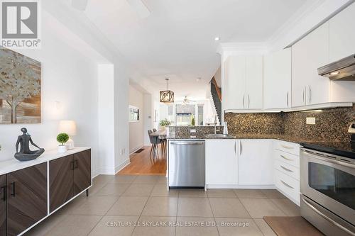 1864 Burnhamthorpe Road E, Mississauga, ON - Indoor Photo Showing Kitchen