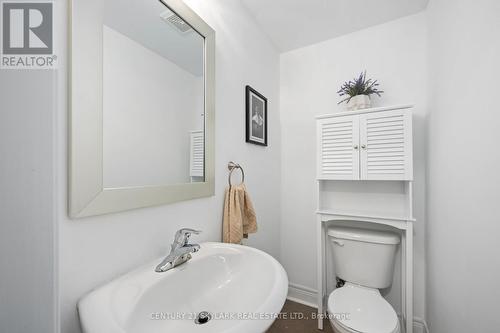 1864 Burnhamthorpe Road E, Mississauga, ON - Indoor Photo Showing Bathroom