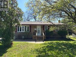 414 THIRD LINE  Oakville, ON L6L 4A5