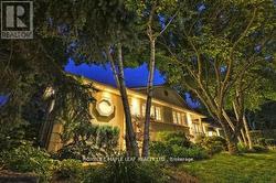 1124 BRIDGE ROAD Oakville, ON L6L 2B9