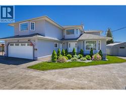 Beautifully landscaped lot - 
