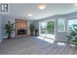 Family room - 