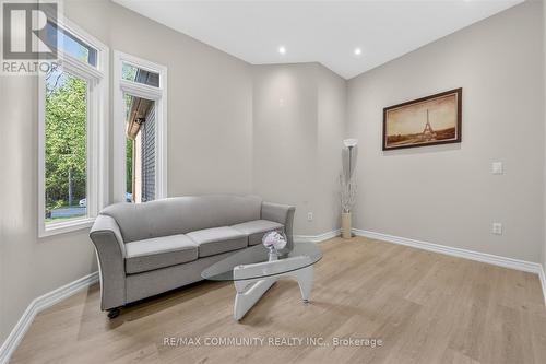 154 Thicket Crescent, Pickering, ON - Indoor