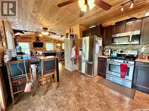 10 Hillview Drive, Tobin Lake, SK - Indoor Photo Showing Kitchen