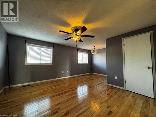 37 Northcliffe Crescent, Cambridge, ON - Indoor Photo Showing Other Room