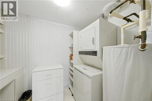 416 Limeridge Road E Unit# 303, Hamilton, ON - Indoor Photo Showing Laundry Room