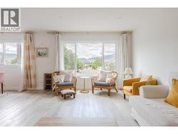 Side 2 living room - 