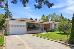 23 LOCHLEVEN DRIVE Toronto, ON M1M 3R9