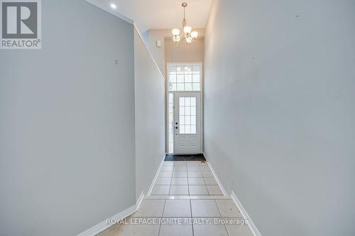 7086 Fairmeadow Crescent, Mississauga, ON - Indoor Photo Showing Other Room