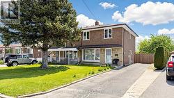 9 RUBYDALE GARDENS Toronto, ON M9L 1B8