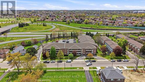 303 - 416 LIMERIDGE ROAD  Hamilton, ON L9A 2S7