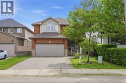 84 DUNCAIRN Crescent  Hamilton, ON L9C 6G1