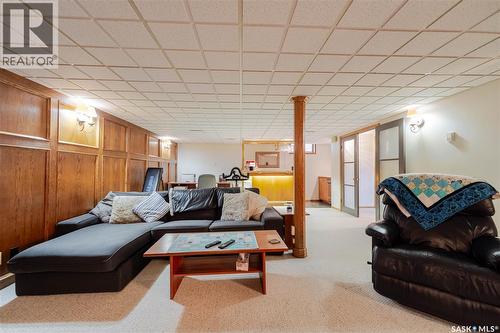 1325 King Crescent, Moose Jaw, SK - Indoor