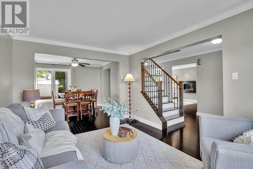 50 Picasso Drive, Ottawa, ON - Indoor Photo Showing Living Room