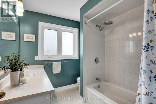 50 Picasso Drive, Ottawa, ON - Indoor Photo Showing Bathroom