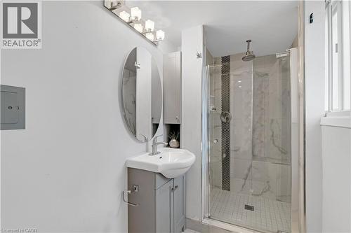 3460 Cawthra Road, Mississauga, ON - Indoor Photo Showing Bathroom