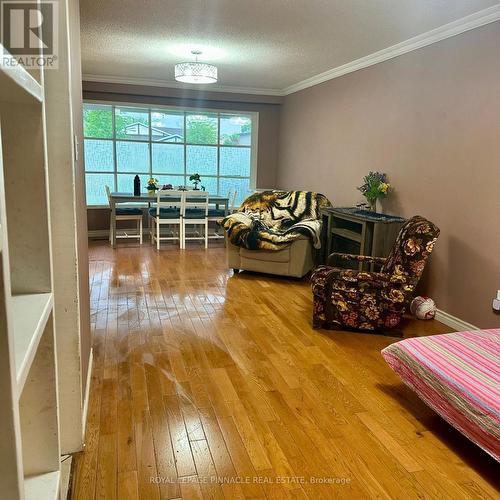 3427 Martins Pine Crescent, Mississauga, ON - Indoor