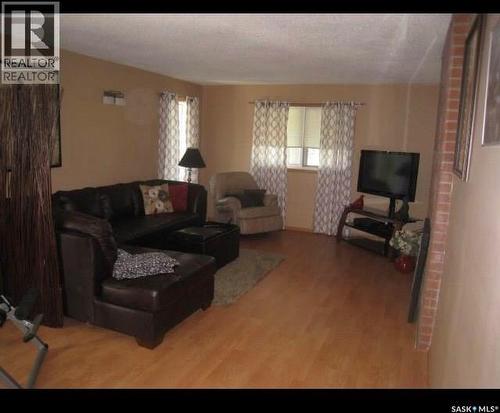 1101 109Th Avenue, Tisdale, SK - Indoor Photo Showing Living Room