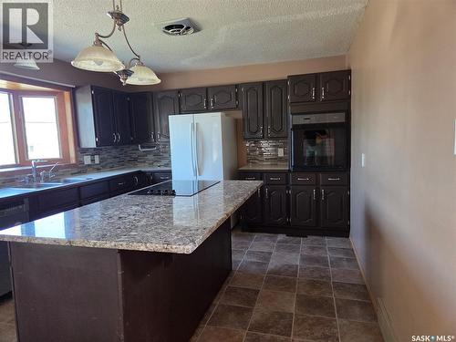 1101 109Th Avenue, Tisdale, SK - Indoor Photo Showing Kitchen