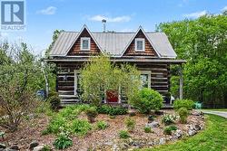 2270 BENNETT LAKE ROAD Tay Valley, ON K0H 2B0