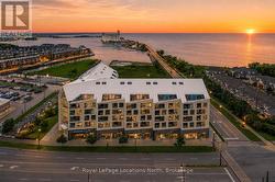 523 - 31 HURON STREET  Collingwood, ON L9Y 5T7