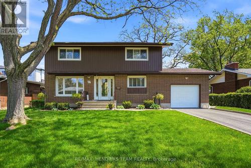 17 JASMIN CRESCENT  St. Catharines (Glendale/Glenridge), ON L2T 2B9