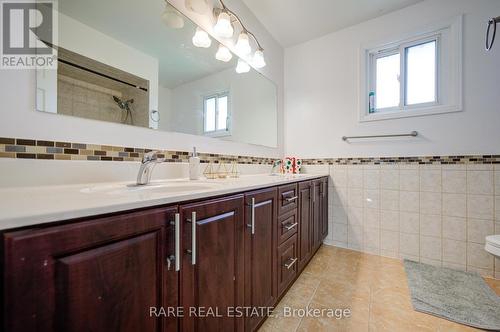 71 Willowbrook Road, Markham, ON - Indoor Photo Showing Bathroom