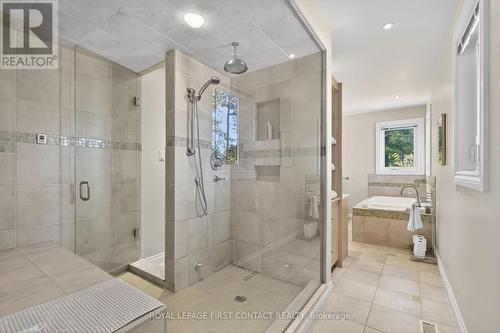 26 Edgecombe Terrace, Springwater, ON - Indoor Photo Showing Bathroom