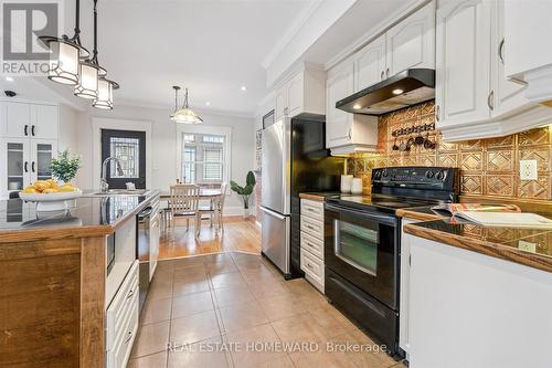 265 Dolph Street N, Cambridge, ON - Indoor Photo Showing Kitchen