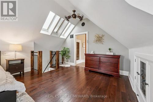 265 Dolph Street N, Cambridge, ON - Indoor Photo Showing Bedroom