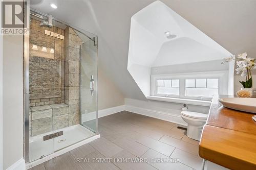 265 Dolph Street N, Cambridge, ON - Indoor Photo Showing Bathroom