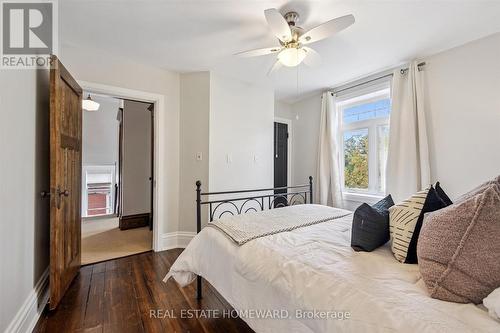 265 Dolph Street N, Cambridge, ON - Indoor Photo Showing Bedroom