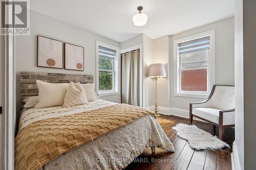 265 Dolph Street N, Cambridge, ON - Indoor Photo Showing Bedroom