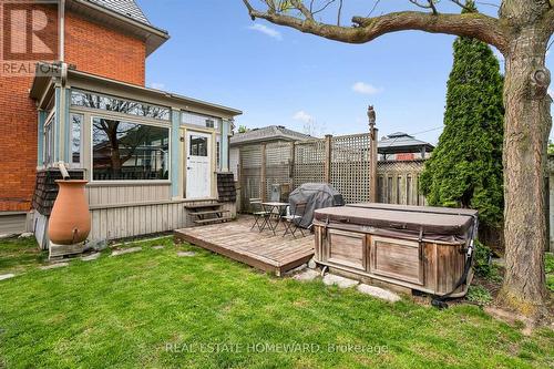265 Dolph Street N, Cambridge, ON - Outdoor