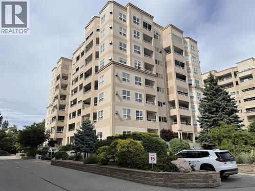 2275 ATKINSON Street Unit# 101  Penticton, BC V2A 8R7