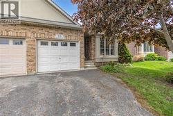 66 HANLON Place Paris, ON N3L 4C2