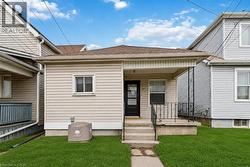 27 EDINBURGH Avenue Hamilton, ON L8H 2C4