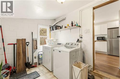 27 Edinburgh Avenue, Hamilton, ON - Indoor Photo Showing Laundry Room