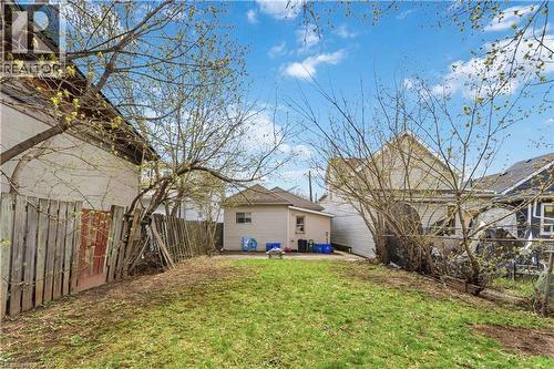 27 Edinburgh Avenue, Hamilton, ON - Outdoor