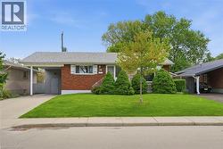 34 BEACONSFIELD Drive  Hamilton, ON L8T 2W9