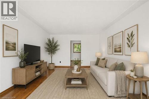 34 Beaconsfield Drive, Hamilton, ON - Indoor Photo Showing Living Room