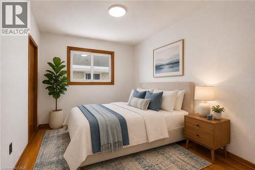 34 Beaconsfield Drive, Hamilton, ON - Indoor Photo Showing Bedroom