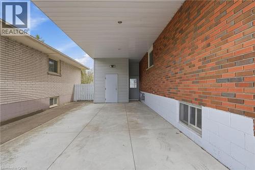 34 Beaconsfield Drive, Hamilton, ON - Outdoor With Exterior