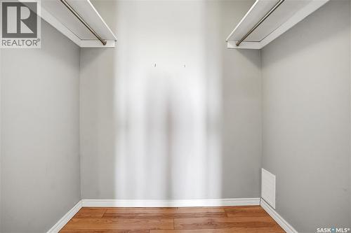 4174 Castle Road, Regina, SK - Indoor