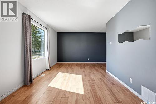 4174 Castle Road, Regina, SK - Indoor Photo Showing Other Room