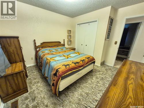 10 Yandeau Crescent, Radville, SK - Indoor Photo Showing Bedroom