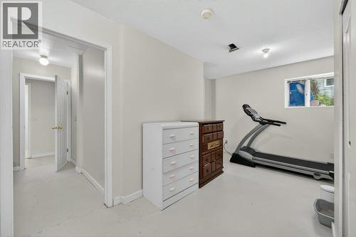 1641 17 Street Se, Salmon Arm, BC - Indoor Photo Showing Gym Room