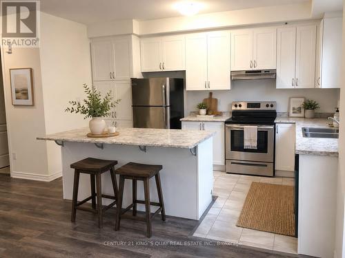 64 Cornell Centre Boulevard, Markham, ON - Indoor Photo Showing Kitchen With Double Sink
